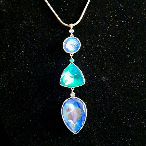 Touchstone  fluidity  pendant  15"-32" adjustable  chain. - Picture 1 of 5